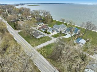 E Shore Dr, Green Bay, WI 54302
