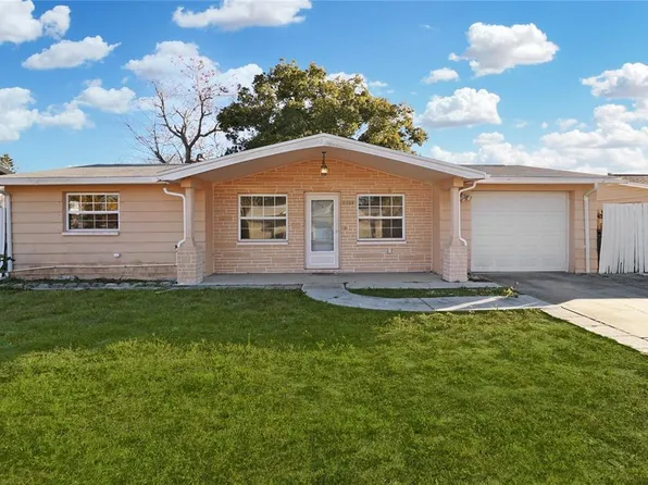 3034 Primrose Dr, Holiday, FL 34691