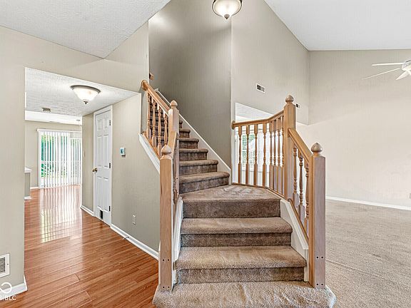 3rd image of 7701 Garrick St