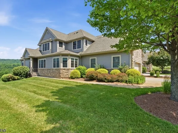 98 Tarrington Rd, Hardyston Twp., NJ 07419