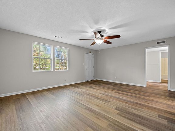 5th image of 2030 Lintwood Dr