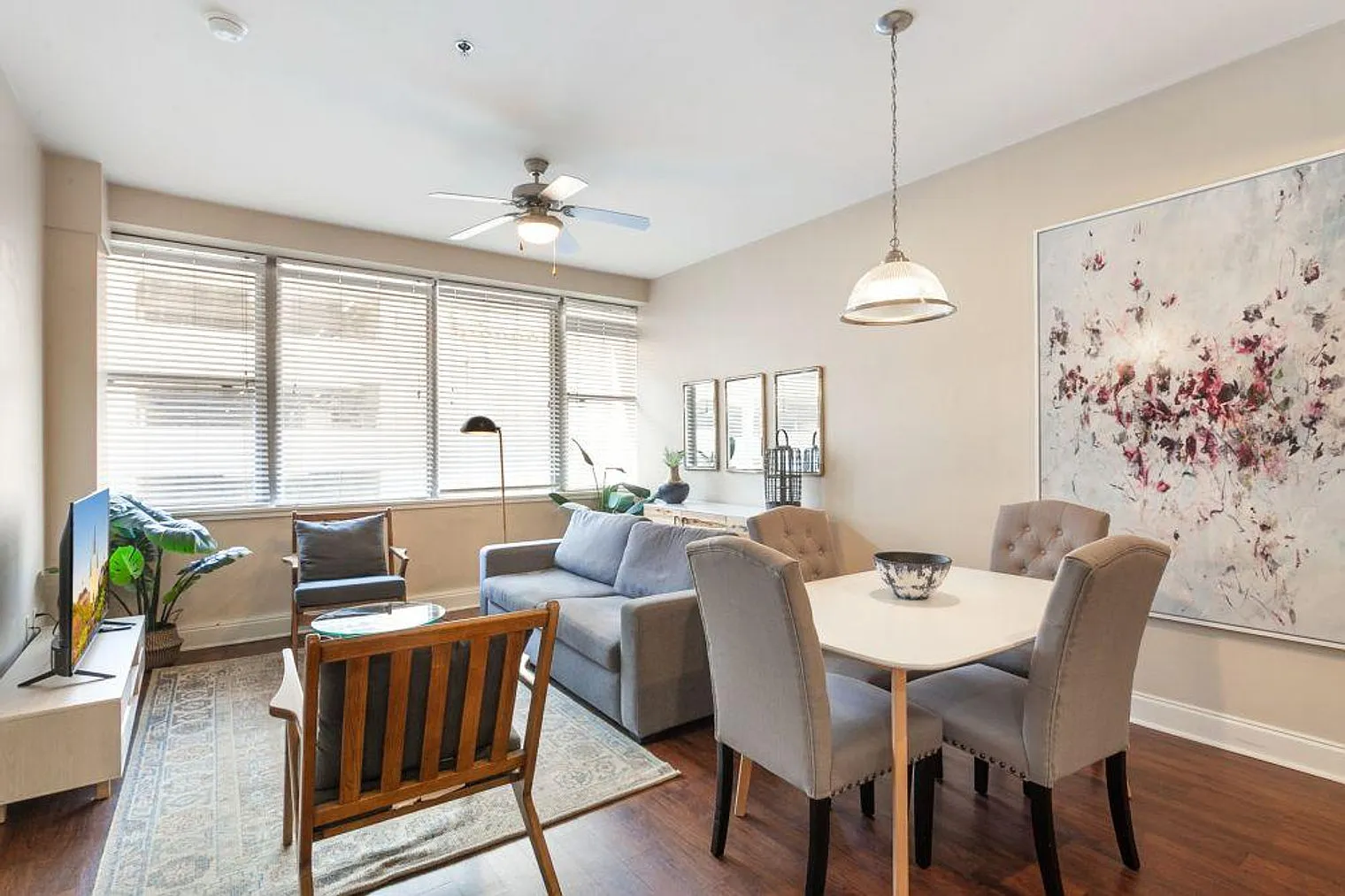 1 bed, 2.0 bath, 430 sqft, $3,946 — Photo 4