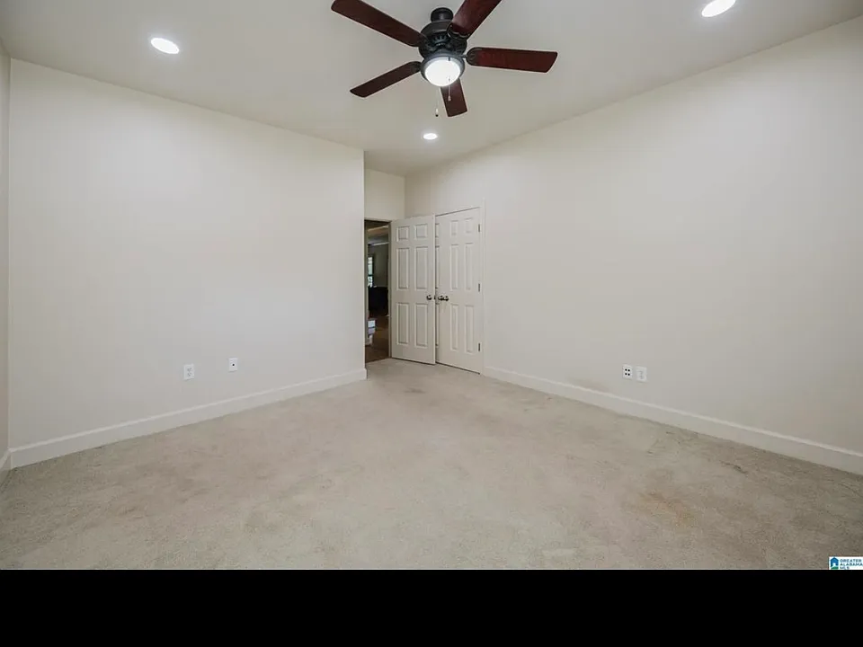 Cove Cir