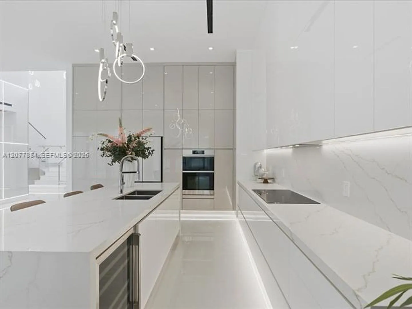 301 190th St # 301, Sunny Isles Beach, FL 33160 — Photo 2