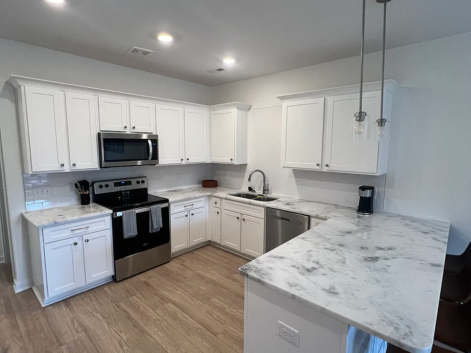 1170 Dickerson Pike #4