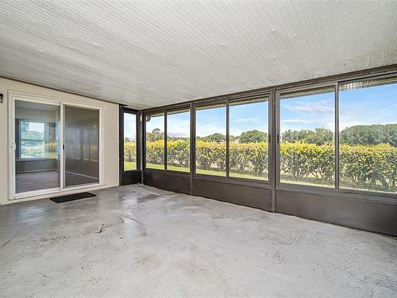 2nd image of 11226 Villas On The Green Dr #76