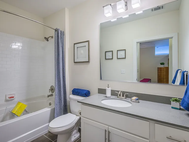 Deluxe Bath