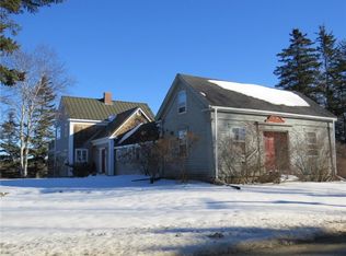 25 Ridge Rd NW, Tenants Harbor, ME 04860