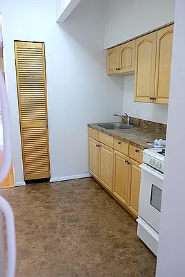 Rented by Urban Spaces Realty Group | media 71