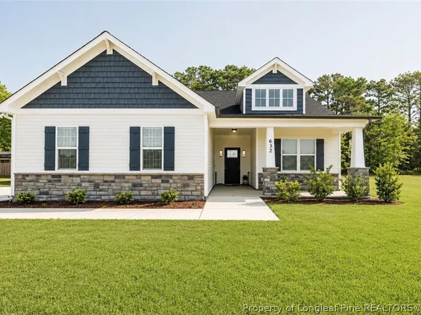 632 Hayes Rd, Spring Lake, NC 28390