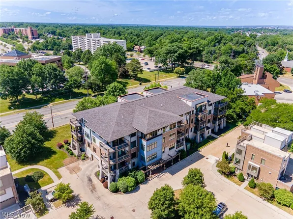 1403 Copper Trce #402, Cleveland Heights, OH 44118