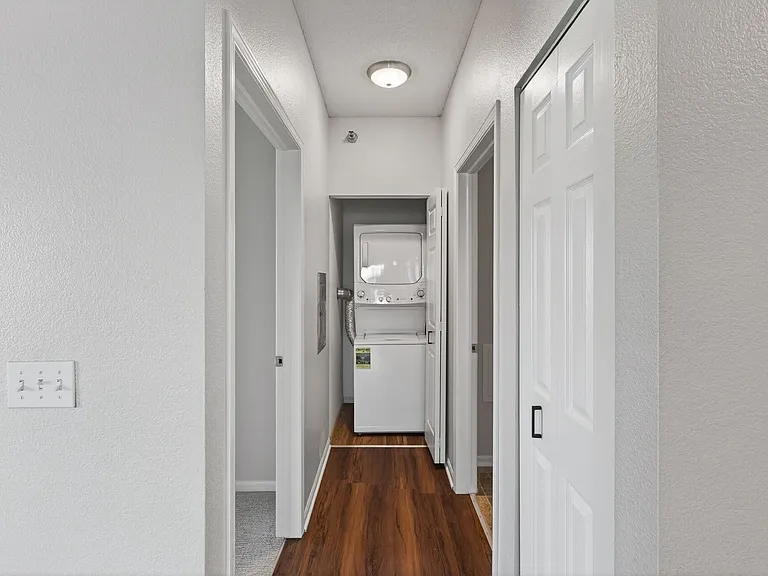 Lake Susan Apartments — Photo 56