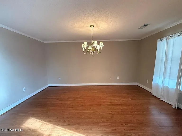 105 Emily Dr #B — Photo 8