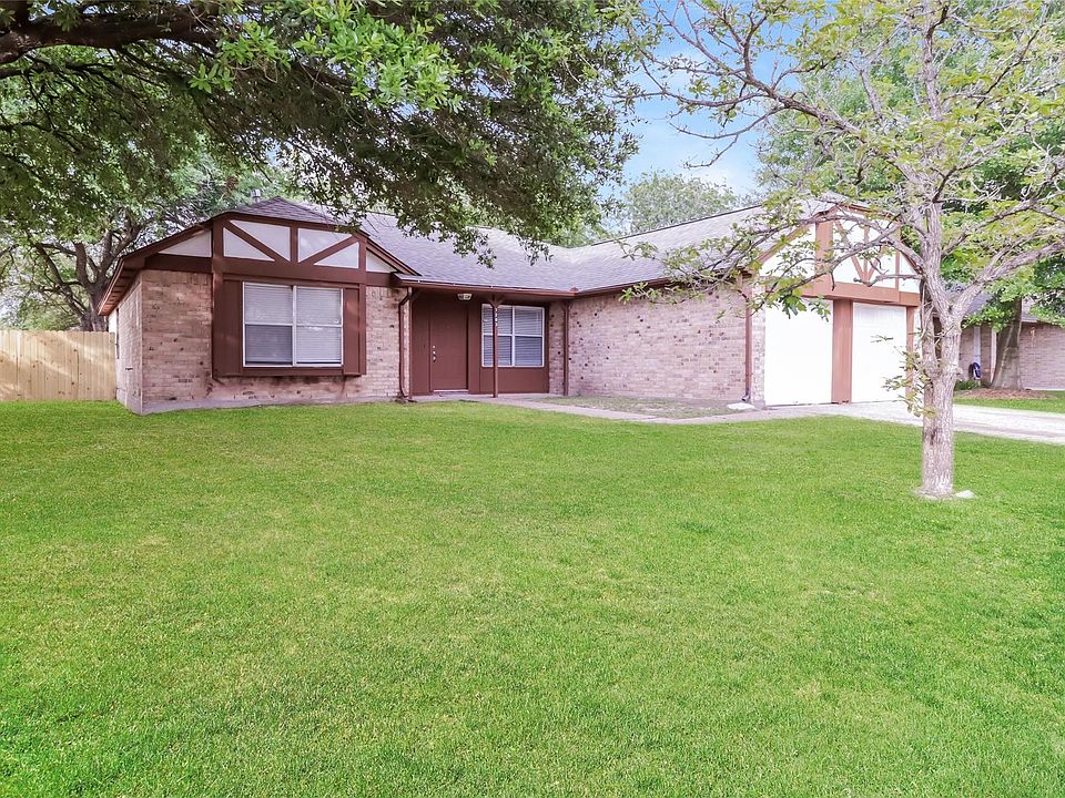 1st image of 7203 Fuchsia Ln