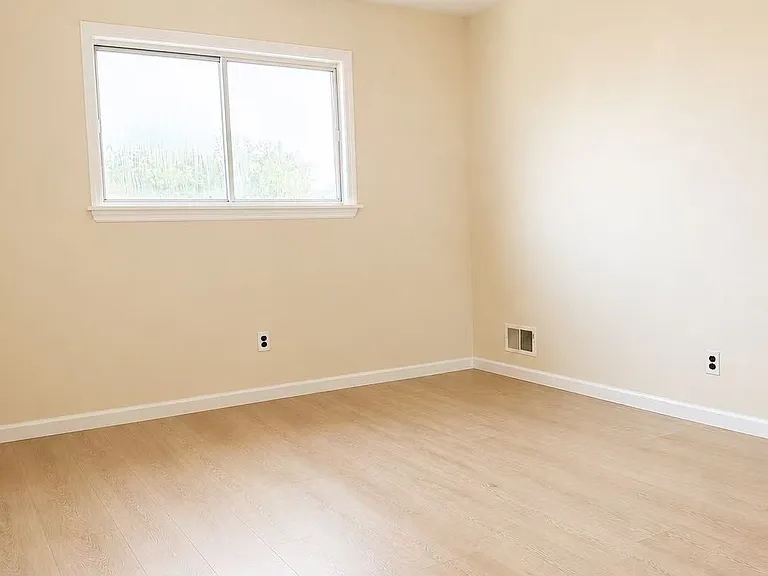 780 Rathbun Ave #2 — Photo 6