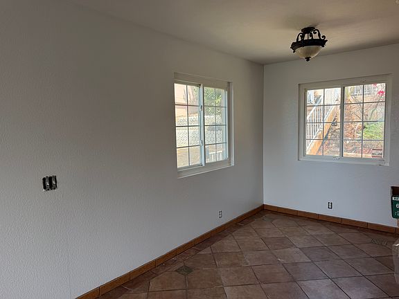 4th image of 9423 Eucalyptus St #1