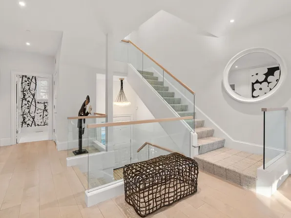 338 Boylston St APT C, Newton, MA 02459