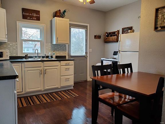 5th image of 2626 Sheridan Ave