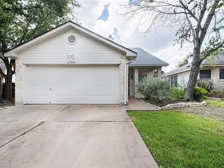 1709 Royal Ascot Dr — Photo 1