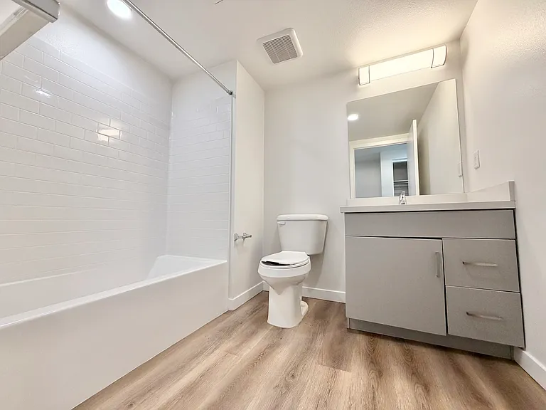4102 Somerset Dr #C207 — Photo 7