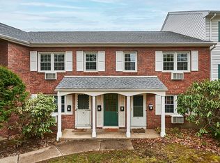 141-141B Round Hill Rd, Northampton, MA 01060