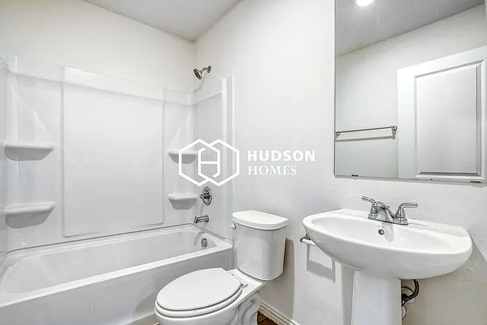 5746 Mayo Dr — Photo 10