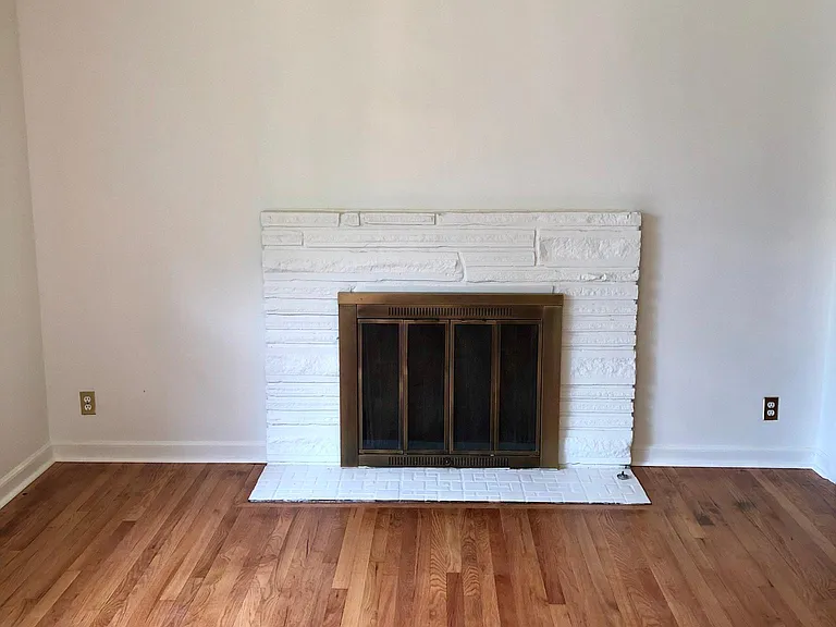 5147 Clark Dr — Photo 8
