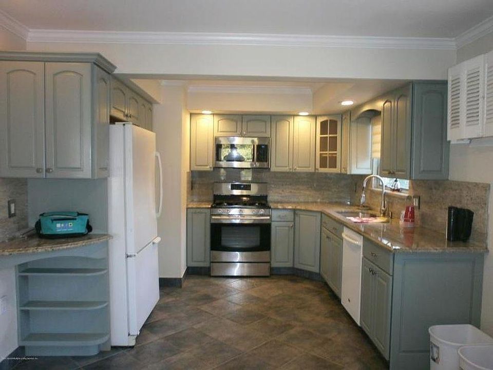 1st image of 338 Caswell Ave #2A