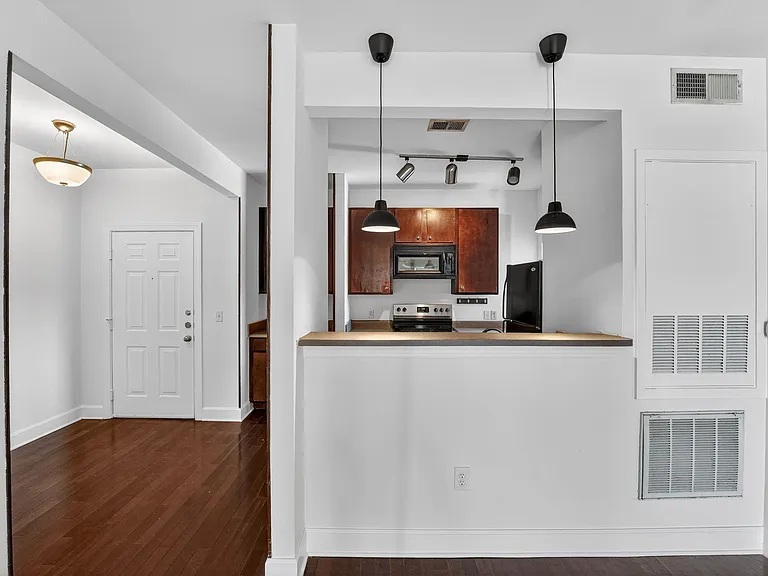 1901 Crossing Pl #2201 — Photo 3