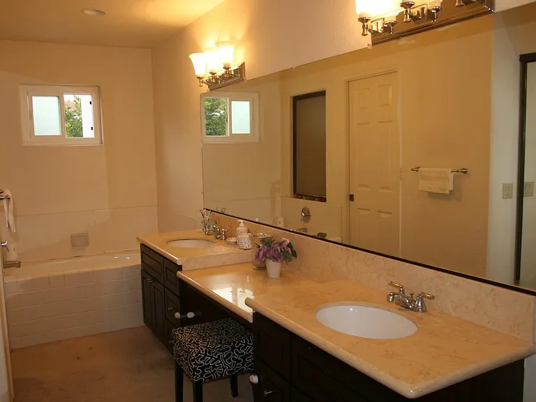12154 Putting Green Row — Photo 12