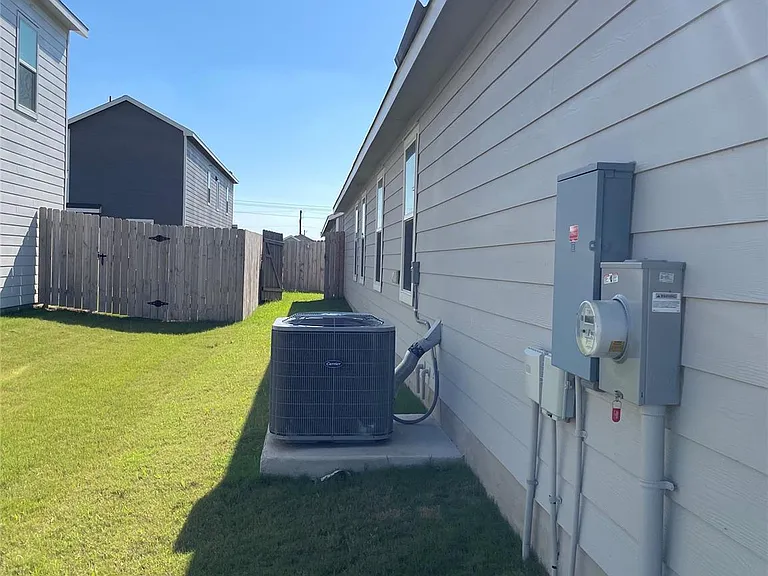 212 Marty Allen Loop — Photo 13