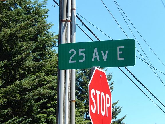 5th image of 15426 25th Ave E