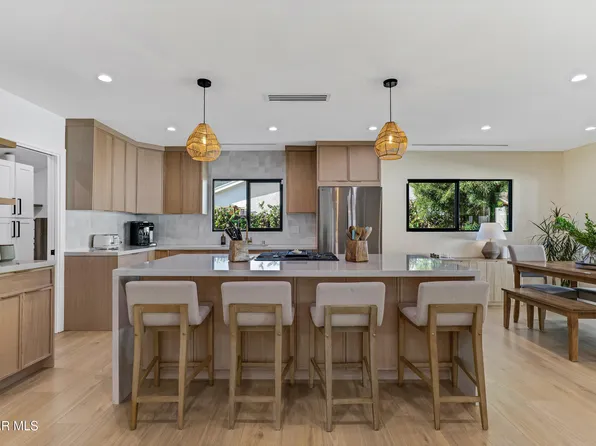 5722 Le Sage Ave, Woodland Hills, CA 91367