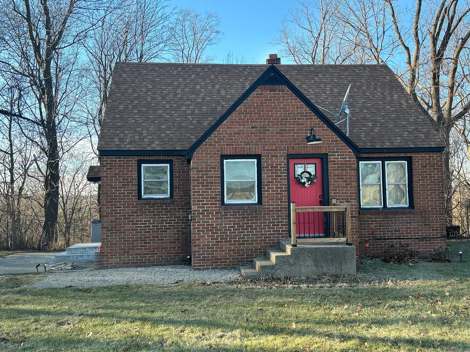 3 bed, 1200 sqft, $1,800 — Photo 1