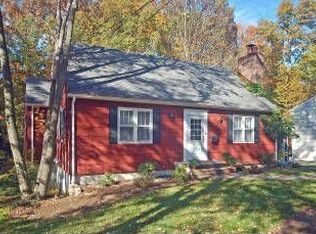 20 Pine Grove Rd, Berkeley Heights, NJ 07922