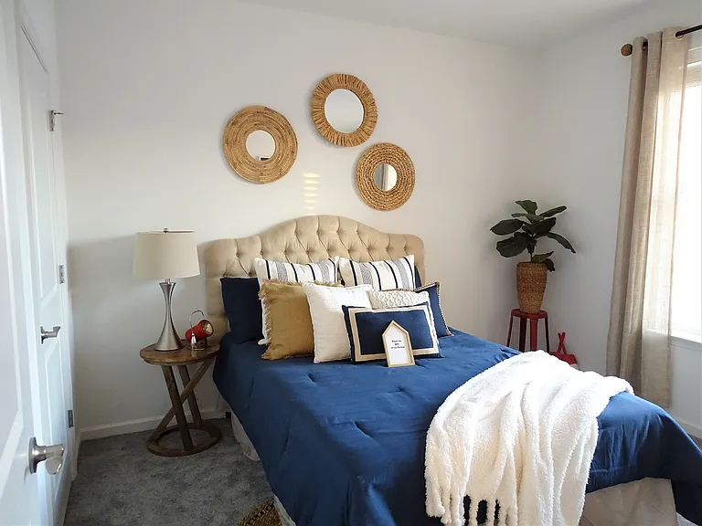 Park West Apartments — Photo 63