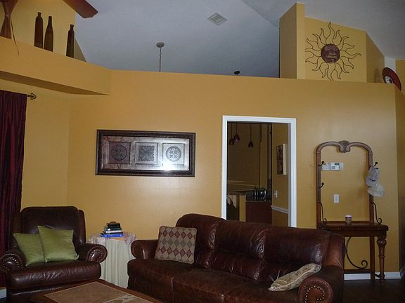 3rd image of 782 Tamerlane St