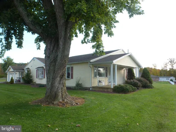 58 Manor Blvd, Mifflintown, PA 17059