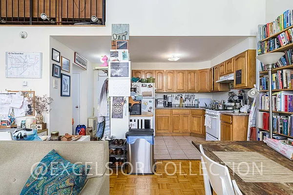 Rented by The Excelsior Collection LTD | media 18