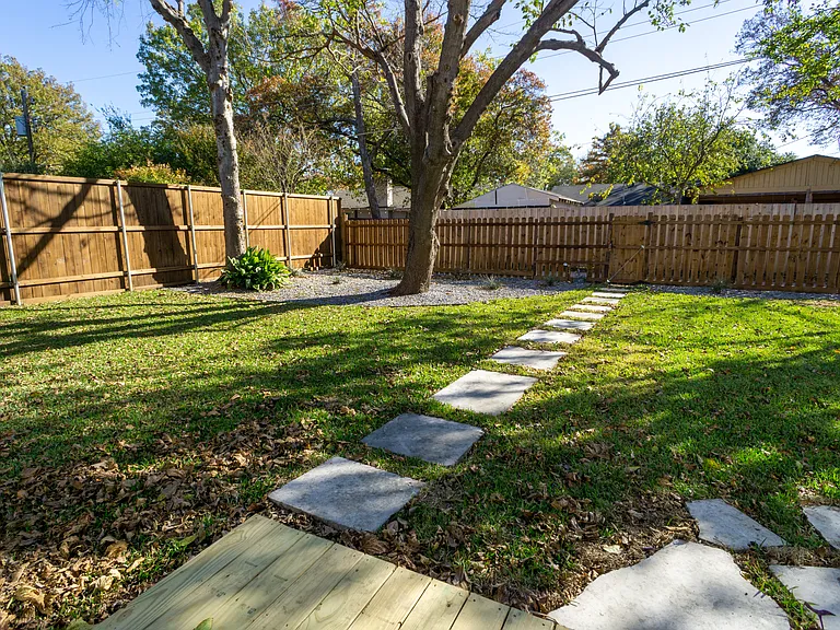 727 Gaylewood Dr — Photo 30