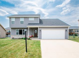 908 Devonshire Rd, Washington, IL 61571