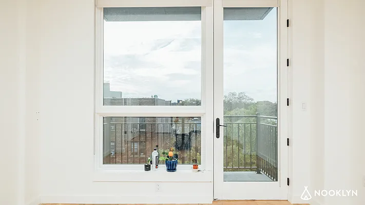 Rented by Nooklyn NYC LLC | media 36