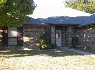 2542 Augusta Ln, Grand Prairie, TX 75052