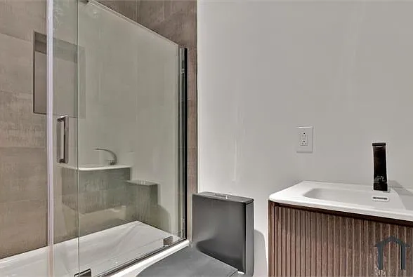 3138 N Broad St #4 — Photo 12