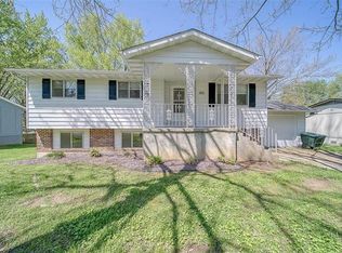 305 Fox Creek Rd, Rolla, MO 65401