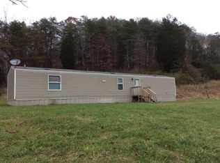 195 Hummingbird Ln, Leon, WV 25123
