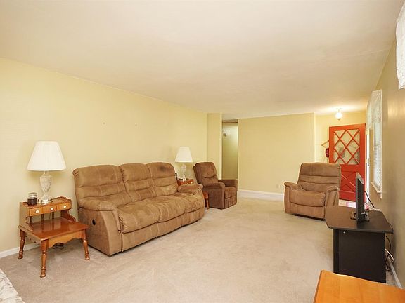 4th image of 3612 Crestview Ave