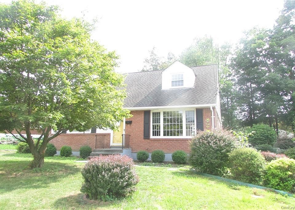 17 Memorial Dr, Newburgh, NY 12550 Zillow