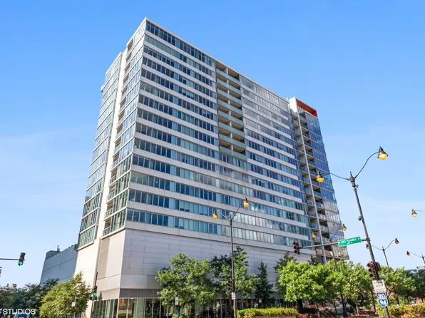 659 W Randolph St APT 702, Chicago, IL 60661