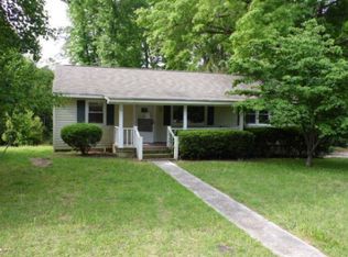 70 Coker St, Williston, SC 29853